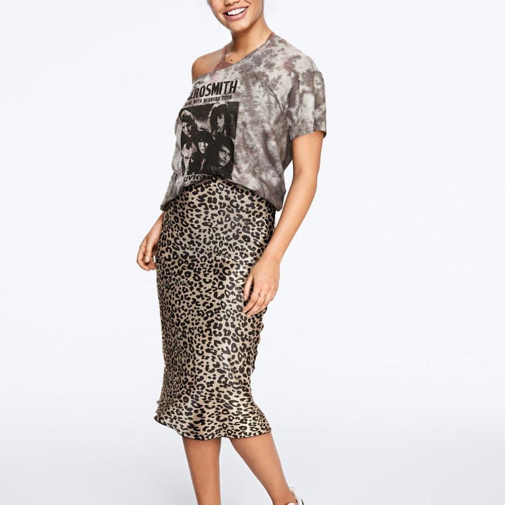 Victoria's Secret PINK Satin Leopard Skirt NWT
